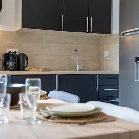 Zenbnb - Evasion - Colocation - Ch73 - Proche Tramway - Wifi - Netflix Apartment